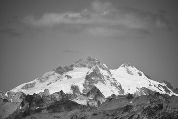 Obraz premium snow covered mountains