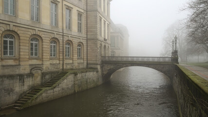 Hannover - Leineschloss im Nebel, Niedersachsen, Deutschland, Europa