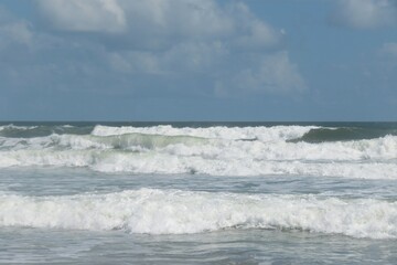 Fototapeta na wymiar Waves on the Florida beach