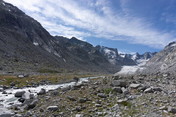 Fototapeta na wymiar The peaks and glaciers of the Forno valley: a valley in the Engadine, near the village of Maloja, Switzerland - August 2020.