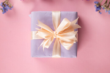 the gift box with flowers