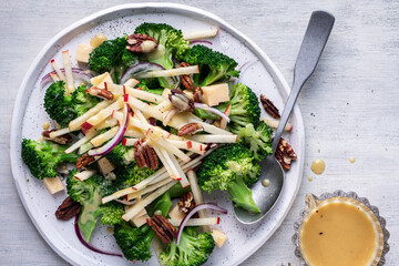 Broccoli Apple Salad