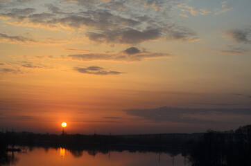 Fototapeta premium beautiful view of the lake at the sunset