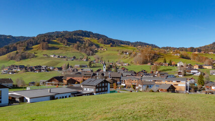 Fototapeta na wymiar Dorfansicht Schwarzenberg im Bregenzerwald