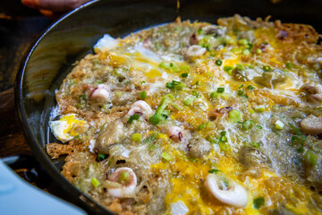 Traditional snacks from southern Fujian and Taiwan Chaoshan, fried oysters