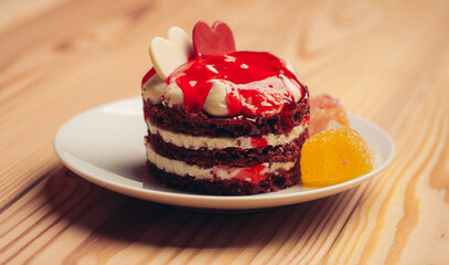 sweet round cake red velvet dessert snack wooden background