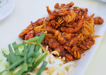 Stir fried blue swimming crab with chilli sauce