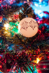 Obraz na płótnie Canvas Toys on the Christmas tree