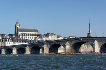 Fototapeta na wymiar Saint Louis cathedral and Jacques-Gabriel Blois old Bridge in Blois city 