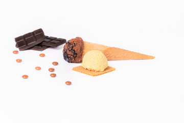 Chocolate and vanilla ice cream with chocolate chunks and buttons