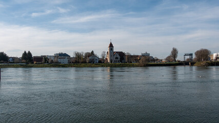 Fototapeta na wymiar Town on the river Rhine