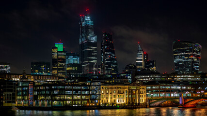 Fototapeta na wymiar Business tower - London