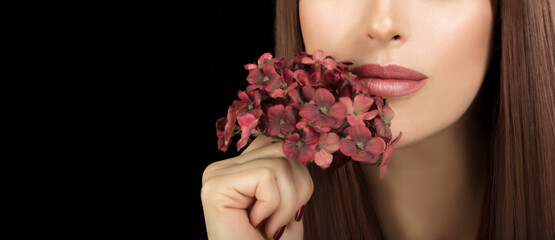 Obraz na płótnie Canvas Spring concept with beautiful woman and flowers. Beauty face with healthy clean skin
