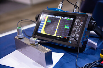 Ultrasonic flaw detector. Ultrasonic testing. Acoustic thickness gauge