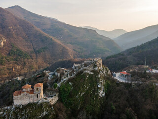 Fototapeta na wymiar Ruins of Medieval Asen's Fortress, Asenovgrad, Bulgaria