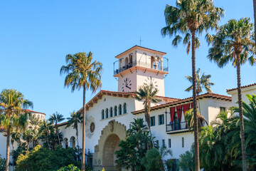 USA, California, Santa Barbara. Exterior of historic Santa Barbara County Courthouse. - obrazy, fototapety, plakaty