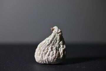 Figs With Powder Sugar