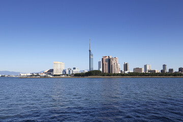 Fototapeta premium 福岡タワーと福岡市早良区の都市景観