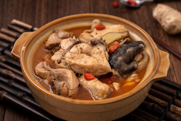 Taiwanese homemade delicious sesame oil chicken soup