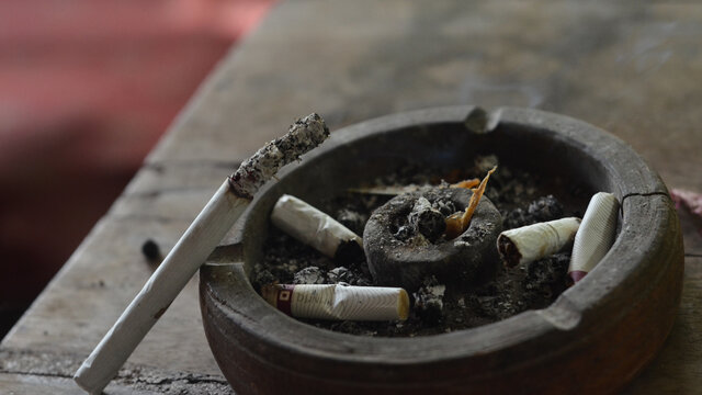 Cigarette