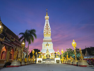 Fototapeta premium phra that phanom temple with the setting sun, Nakon phanom province, Thailand.