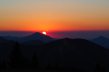 Alpenglühen und sunset im Karwendelgebirge