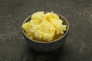 Mashed potato in the bowl