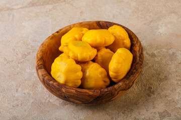 Marinated patissons in the bowl