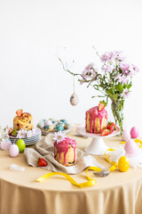 Easter table setting. Easter cake craffin