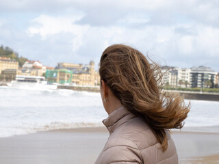 Fototapeta na wymiar woman on the beach