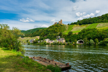 Fototapeta premium Landshut Castle is located above the old town of Bernkastel-Kues, Germany.