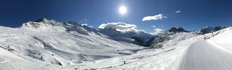 Obraz premium ski, Vallorcine, sky, ciel, bleu, soleil, sun, montagne, hiver, neige
