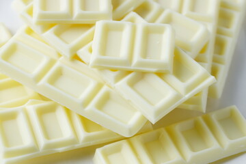 ホワイトチョコ　カットチョコ