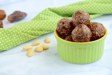 Chia date almond cacao energy balls