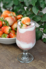 strawberry smoothie or strawberry yogurt smoothie