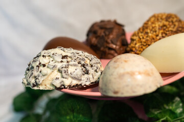 Easter, food, chocolate, brown, White Chocolate, Easter egg, cooking, closeup, dessert, sweet, bowl, fruit, healthy, ingredient, cuisine, fresh, gourmet, breakfast, box, meal, wooden, cup,