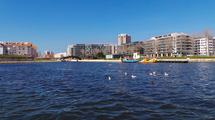 Vistas del canal de Aveiro.