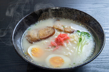 豚骨ラーメン