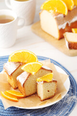 A biscuit citrus cake with oranges