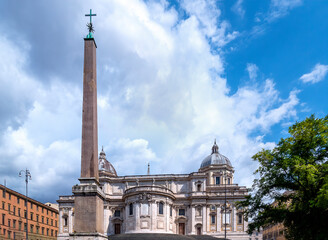 Fototapeta na wymiar Piazza dell´Esquilino, Basílica Santa Maria Maggiori