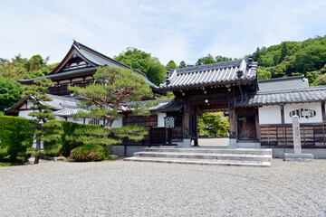 清凉寺　山門　滋賀県彦根市