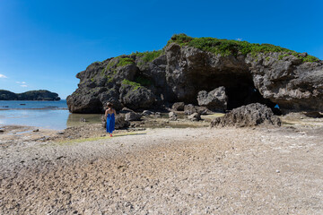 南の島へ旅行に来た女の子