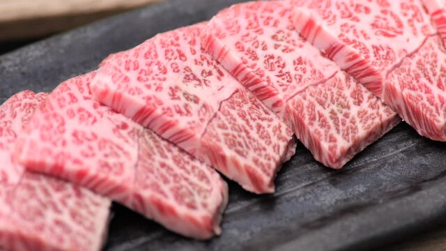 国産霜降り和牛