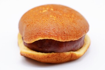 粒餡のたっぷり入ったどら焼き