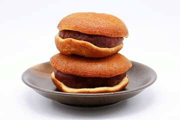 粒餡のたっぷり入ったどら焼き