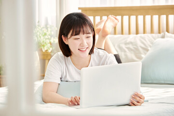 아시아, 한국, 젊은여자 모델, 라이프스타일, 노트북