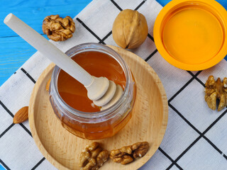 honey and spoon