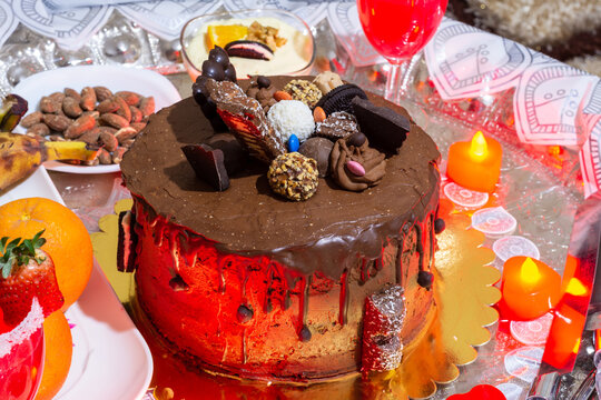 HOMEMADE CHOCOLATE BIRTHDAY CAKE