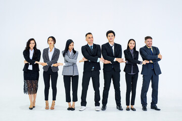 Obraz premium Full picture of professional staff The handshake represents the concept of cooperation in Office.