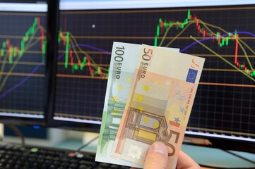 Cours du blé. Billets de banque 150 euros